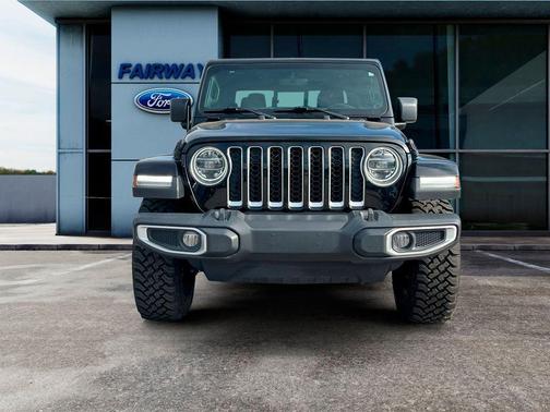 2020 Jeep Gladiator Overland