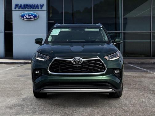 2023 Toyota Highlander Platinum