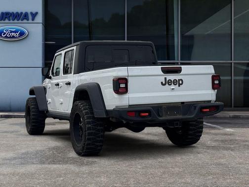 2022 Jeep Gladiator Mojave