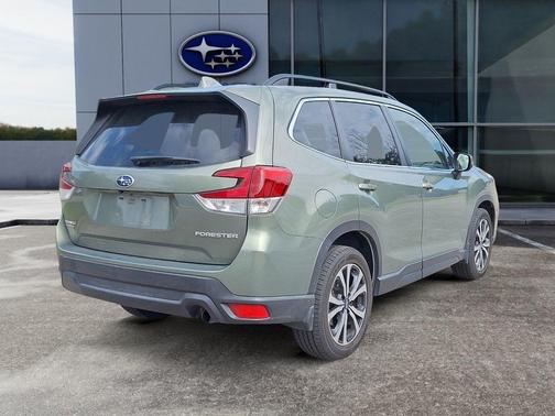 Jasper Green Metallic 2019 Subaru Forester Limited
