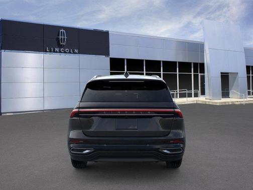 Infinite Black Metallic 2026 Lincoln Nautilus Reserve