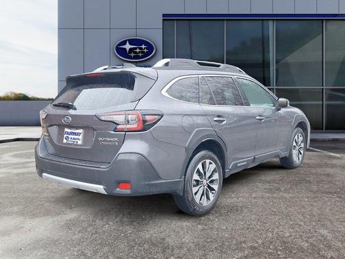 2025 Subaru Outback Touring XT
