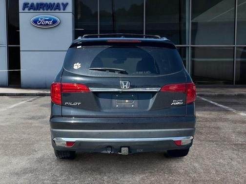 Crystal Black Pearl 2017 Honda Pilot Elite