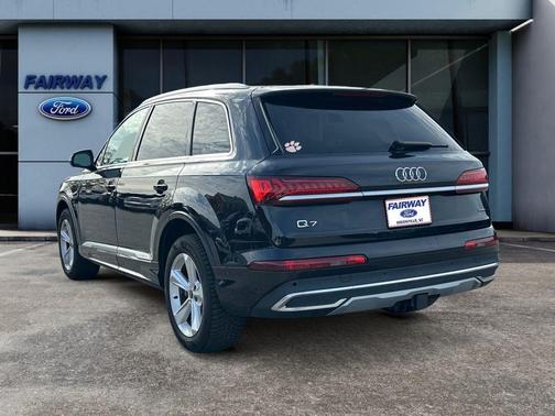 2021 Audi Q7 45 Premium