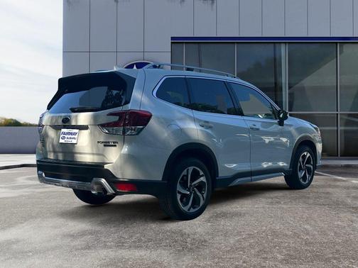 2022 Subaru Forester Touring