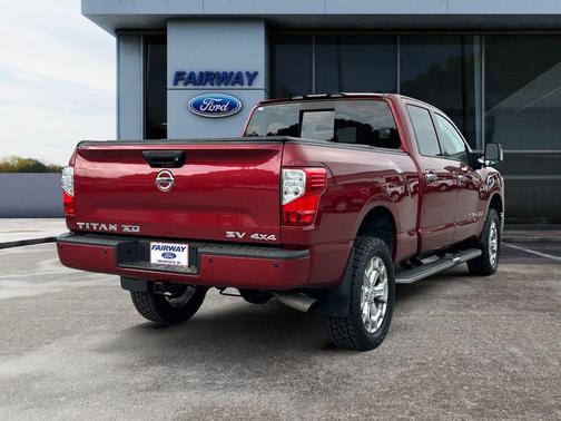 2017 Nissan Titan XD SV