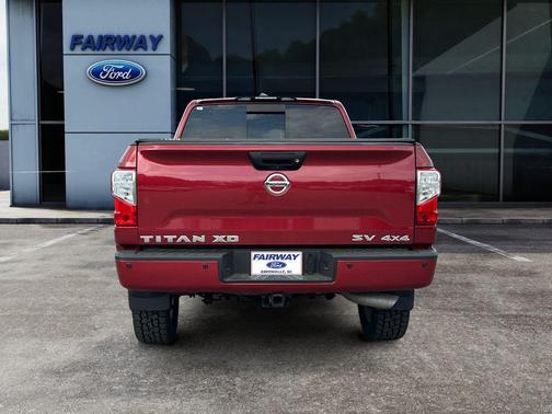 2017 Nissan Titan XD SV