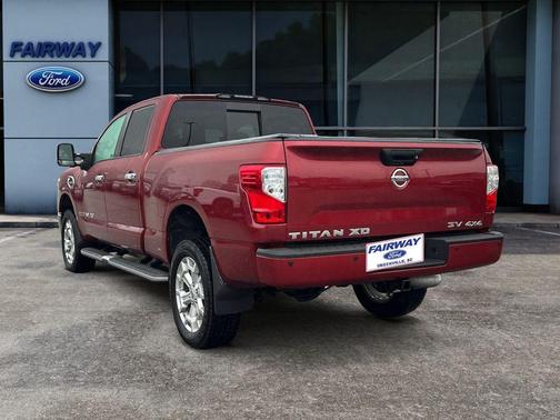 2017 Nissan Titan XD SV