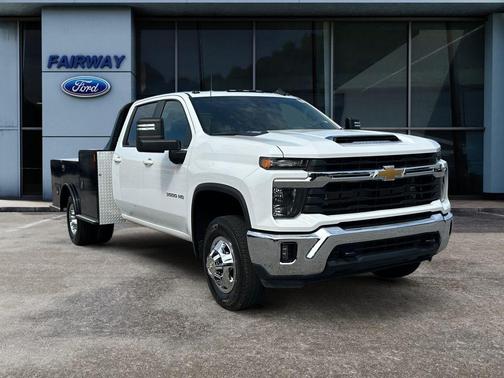 Summit White 2024 Chevrolet Silverado 3500 LT