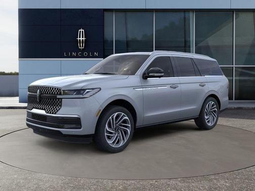 Gray Mist Metallic 2025 Lincoln Navigator Reserve