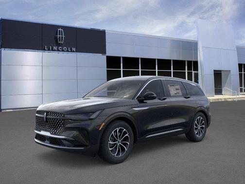 Infinite Black Metallic 2026 Lincoln Nautilus Premiere