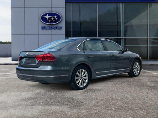 2012 Volkswagen Passat SEL Premium