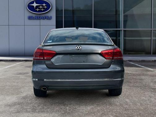 2012 Volkswagen Passat SEL Premium