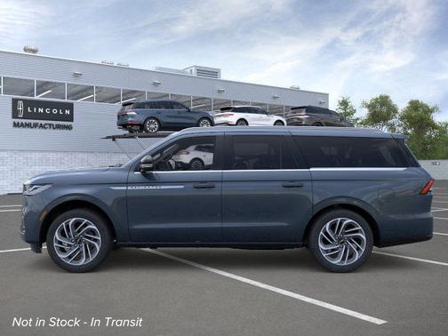 2026 Lincoln Navigator L Reserve