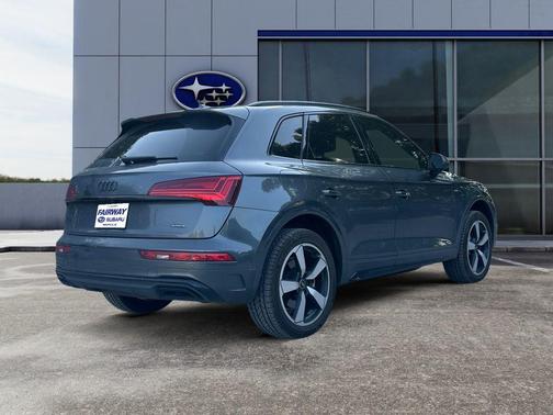 2022 Audi Q5 45 S line Premium Plus
