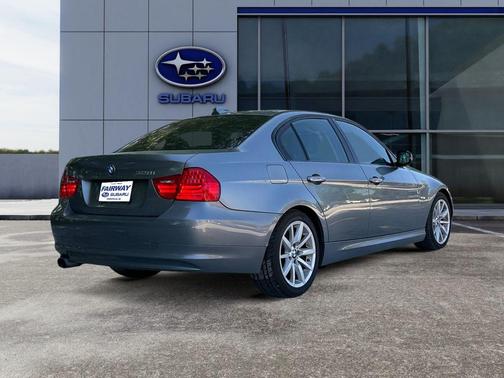 2010 BMW 328 i