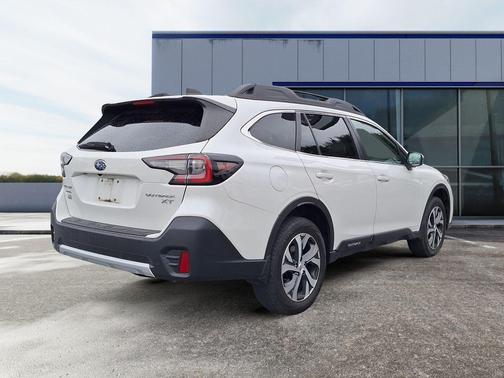 2022 Subaru Outback Limited XT