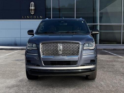 2022 Lincoln Navigator L Reserve
