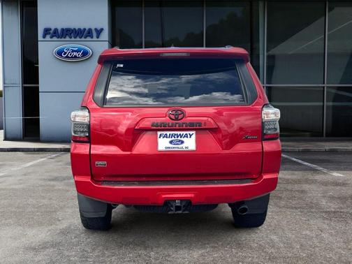2022 Toyota 4Runner SR5