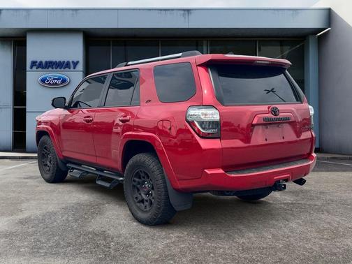 2022 Toyota 4Runner SR5
