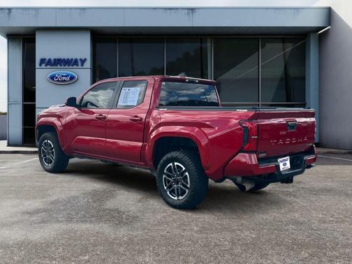 2024 Toyota Tacoma Hybrid TRD
