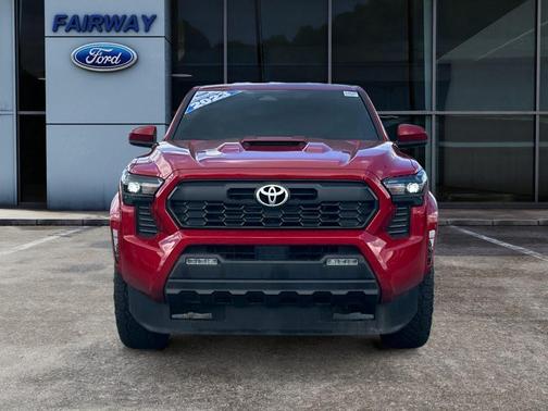 2024 Toyota Tacoma Hybrid TRD