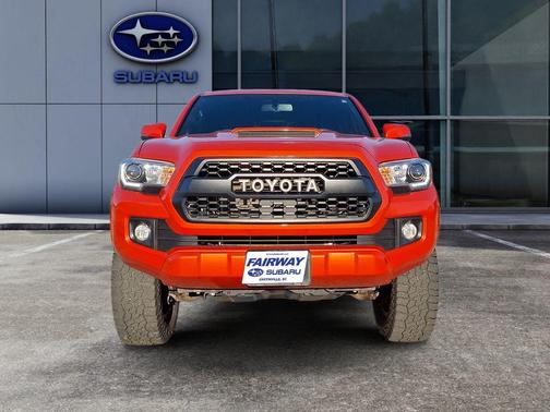 2017 Toyota Tacoma TRD Sport