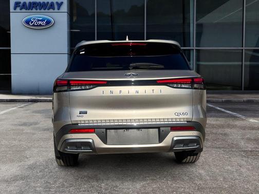 2022 INFINITI QX60 Luxe