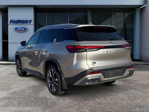 2022 INFINITI QX60 Luxe