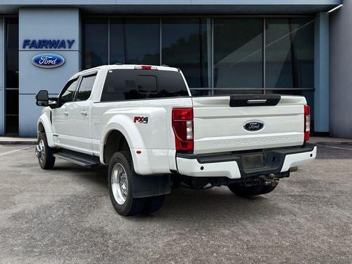 Star White 2022 Ford F-450 Lariat