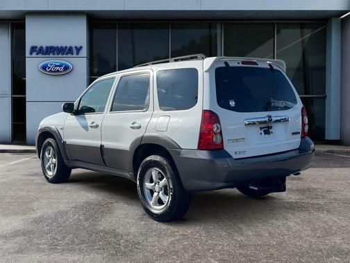 2005 Mazda Tribute s