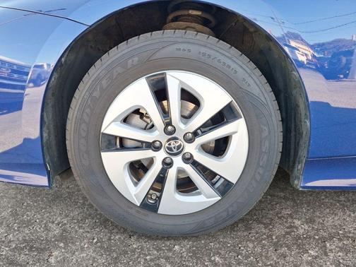 2017 Toyota Prius Two Eco