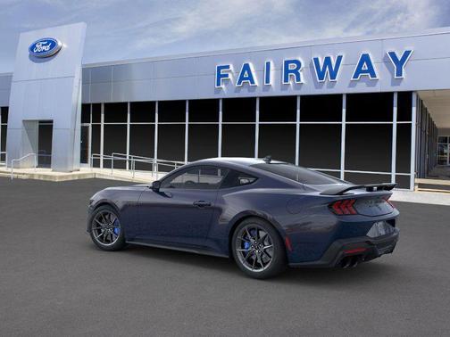 2025 Ford Mustang Dark Horse