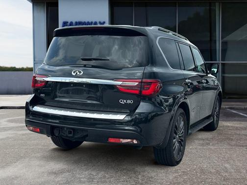 Mineral Black 2024 INFINITI QX80 SENSORY