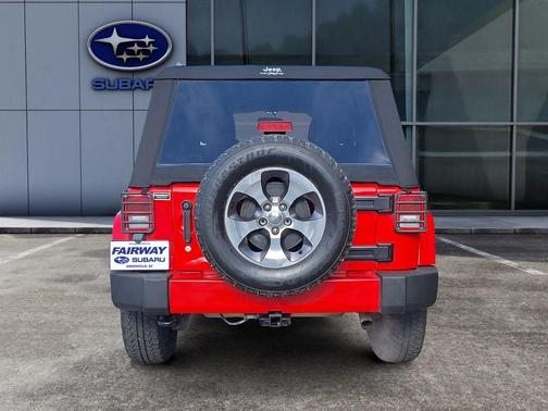 2016 Jeep Wrangler Unlimited Sahara