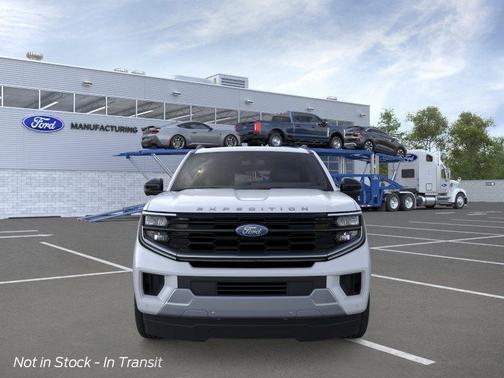 Space Silver 2026 Ford Expedition Platinum