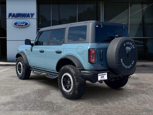 2022 Ford Bronco Badlands