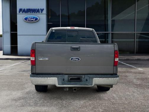 Gray 2004 Ford F-150 SuperCrew