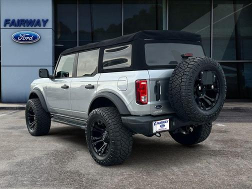 2021 Ford Bronco Black Diamond