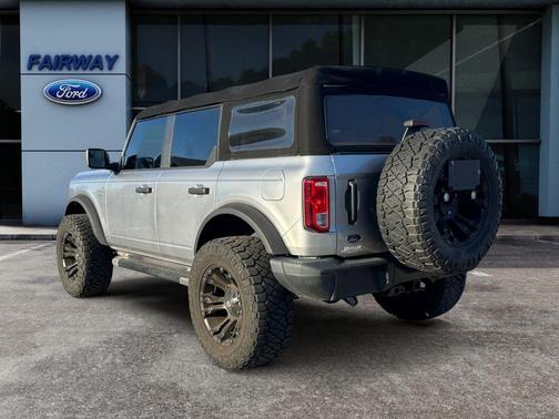 2021 Ford Bronco Black Diamond