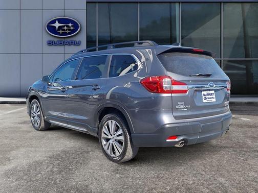 2022 Subaru Ascent Limited 8-Passenger
