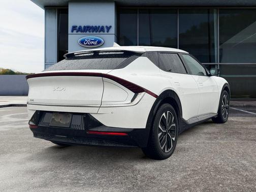 2022 Kia EV6 Wind