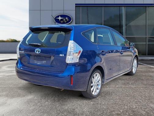 Blue Ribbon Metallic 2013 Toyota Prius v Five