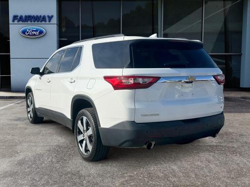 2020 Chevrolet Traverse LT Leather