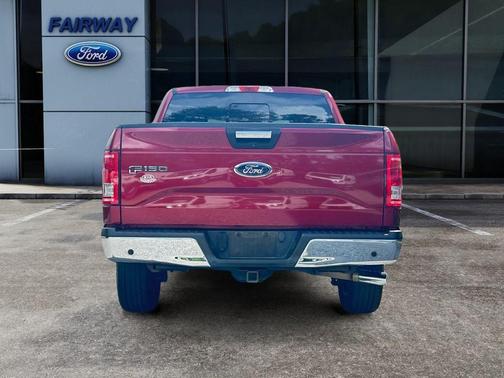 Ruby Red Metallic Tinted Clearcoat 2017 Ford F-150 XLT