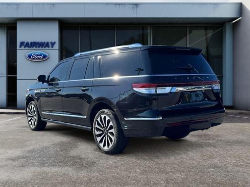 2023 Lincoln Navigator L Reserve