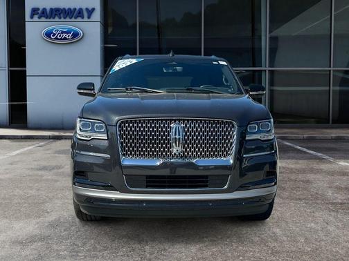 Starlight 2022 Lincoln Navigator Reserve