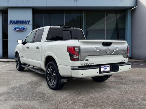 2024 Nissan Titan Platinum Reserve