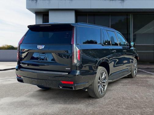 2023 Cadillac Escalade ESV Sport
