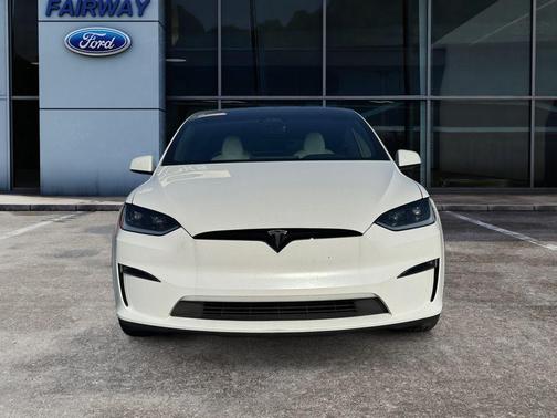 2023 Tesla Model X 